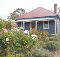 Yarram Cottage Art and Accommodation - Kawana Tourism