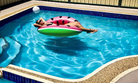 ZED MOTELS Tropical Gateway - Kawana Tourism 1