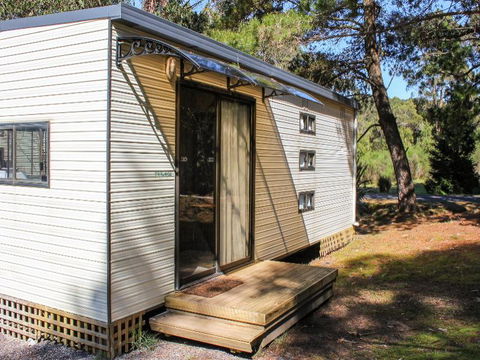 Zeehan Bush Camp - Kawana Tourism 0