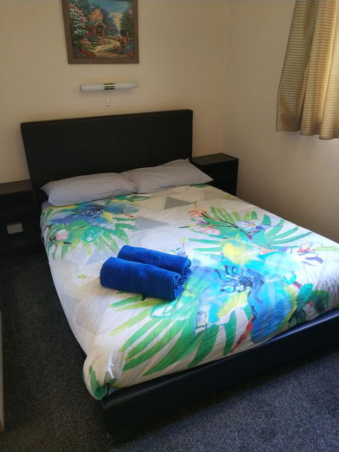 Zeehan Bush Camp - Kawana Tourism 1