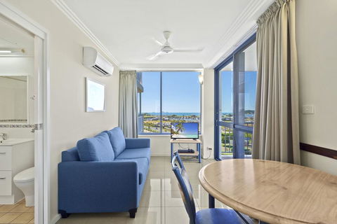 AirliediseNO Hills5min Walk 2 Port Of Airlie/Ferry TerminalWiFiNetflix - Kawana Tourism 3