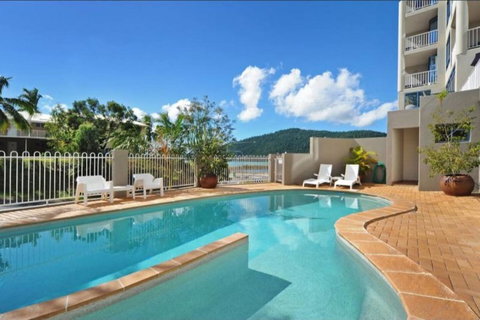 AirliediseNO Hills5min Walk 2 Port Of Airlie/Ferry TerminalWiFiNetflix - Kawana Tourism 2