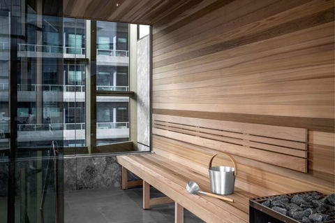 A Lux 2BR Apt Next To Southern Cross City Views - Kawana Tourism 1