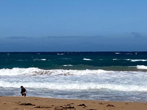 A Beach Front Apartment - Kawana Tourism 3