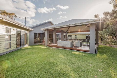 A Bush Utopia - Kawana Tourism 1