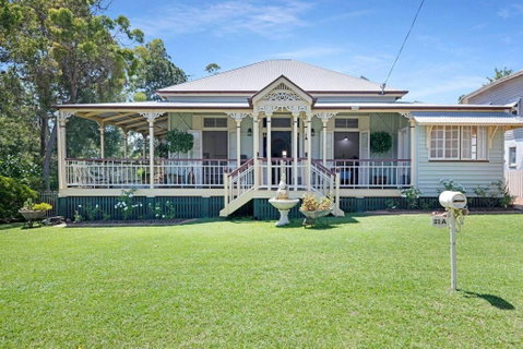 A Charming Queenslander - Kawana Tourism 0