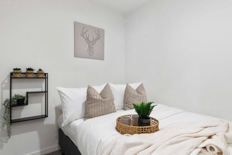A Chic 2BR Apt Right Next To Melbourne Central - Kawana Tourism 4