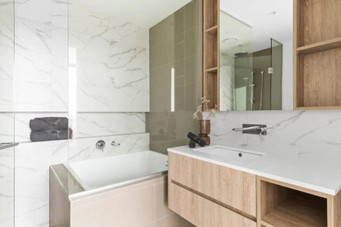 A Chic 2BR Apt With Panoramic Views FREE Parking - Kawana Tourism 4