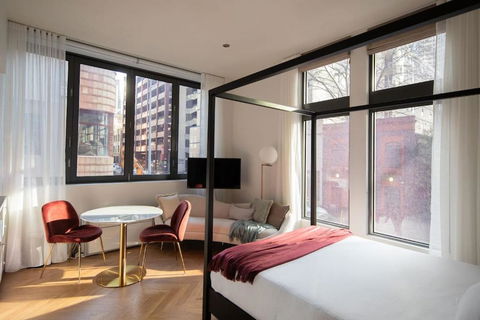 A City-centre Studio For Savvy Business Travellers - Kawana Tourism 0