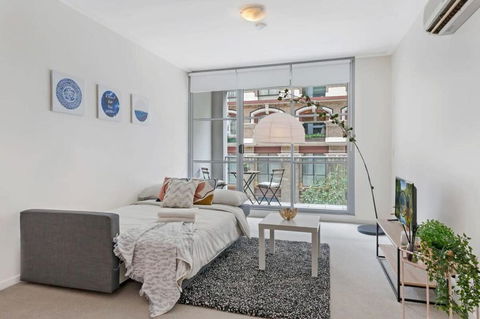 A Comfy & Modern Studio Near Darling Harbour - Kawana Tourism 4