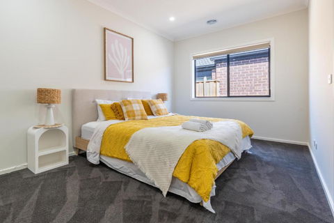 A Cosy 5Beds House In The Clyde - Kawana Tourism 4