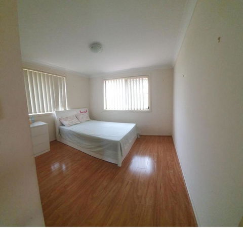 A Cosy Private Bedroom For You (2) - Kawana Tourism 1
