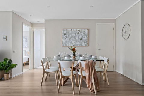 A Cozy 2BR Apt Near Crown Sleeps 6 FREE Parking - Kawana Tourism 1