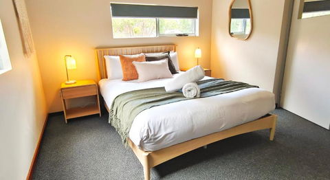 A La Plage Beach House - Kawana Tourism 3
