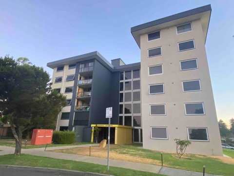A Little Slice Of Fremantle One Bedroom Character Apartment - Kawana Tourism 3