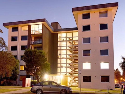 A Little Slice Of Fremantle One Bedroom Character Apartment - Kawana Tourism 2