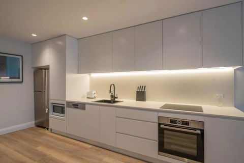 A Luxury 3 Bedrooms Hideaway - Kawana Tourism 1