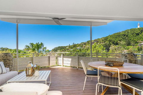 A Perfect Stay - Boardroom At Wategos - Kawana Tourism 3