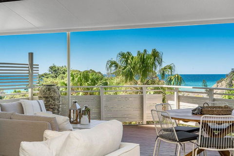 A Perfect Stay - Boardroom At Wategos - Kawana Tourism 0