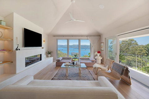 A Slice Of Paradise, Newly Transformed Avalon House With Breathtaking Views - Kawana Tourism 2