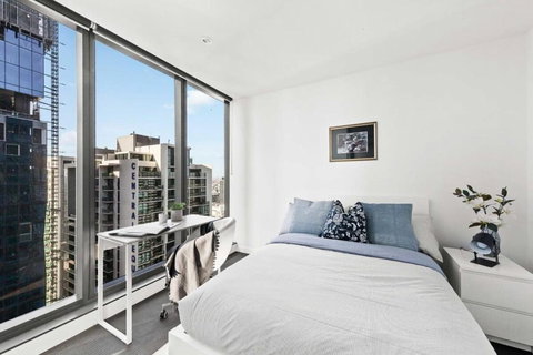 A Stylish 2BR Apt Next To Southern Cross With City Views - Kawana Tourism 0
