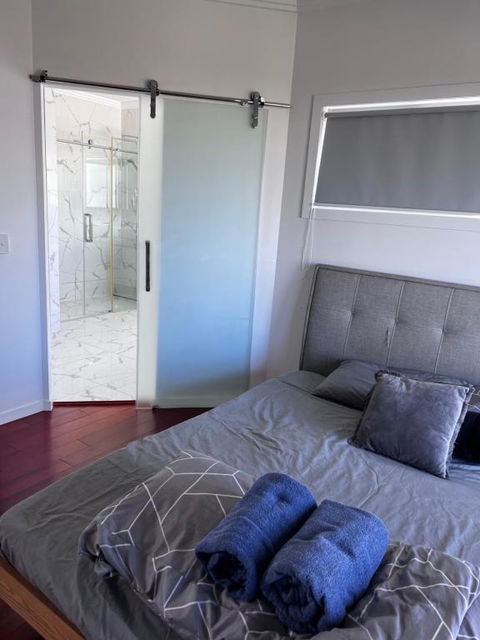 A5U3 Hostel - Kawana Tourism 1