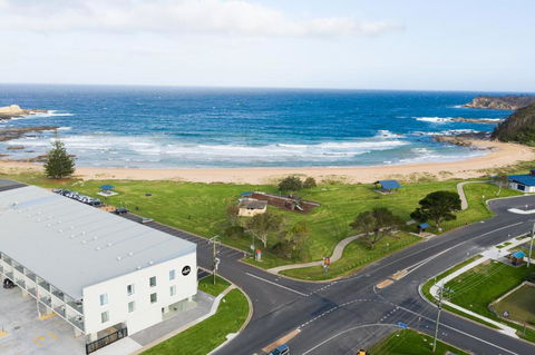 Abode Malua Bay - Kawana Tourism 0