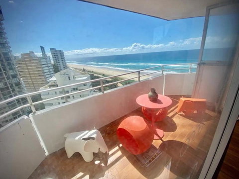 Absolute Beachfront Main Beach Gold Coast - Kawana Tourism 2