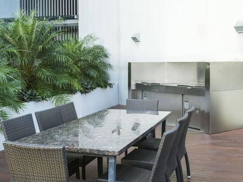 Absolute Waterfront Apartment - Kawana Tourism 1