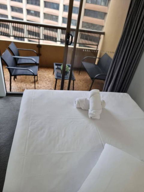 Accommodation Sydney City Centre 1 Bedroom Apartment With Balcony - Kawana Tourism 3