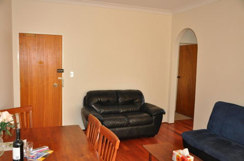 Accommodation Sydney Kogarah 2 Bedroom Apartment With Balcony - Kawana Tourism 0