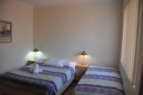 Accommodation Sydney Kogarah 2 Bedroom Apartment With Balcony - Kawana Tourism 2