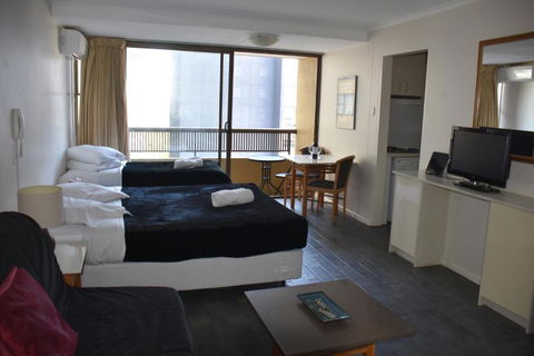 Accommodation Sydney City Centre Hyde Park Plaza Pet Friendly Studio With Balcony Apartment - Kawana Tourism 4