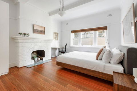 Acland Art Deco - Coastal Chic By St Kilda Beach - Kawana Tourism 3