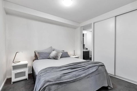 Adelaide CBD, East End Delight! Wifi, Central, Cafe - Kawana Tourism 1