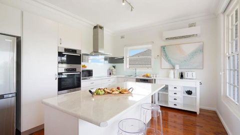 Adelong - Kawana Tourism 1