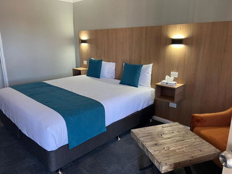 Adrian Motel - Kawana Tourism 0
