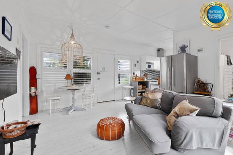 Adrift - Pet-friendly - 5 Min Walk To Bay - Rustic Charm - Kawana Tourism 0