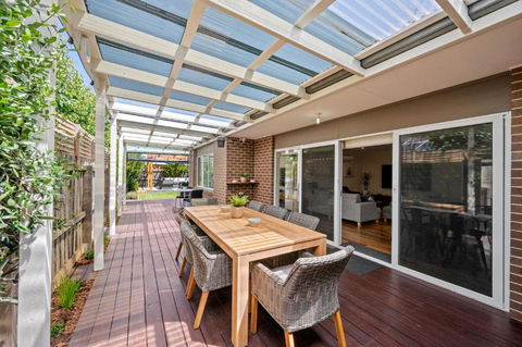 Aerial Beach House 2 - Kawana Tourism 2