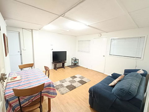 Affordable, Private Apartment With Garage Parking - Kawana Tourism 0