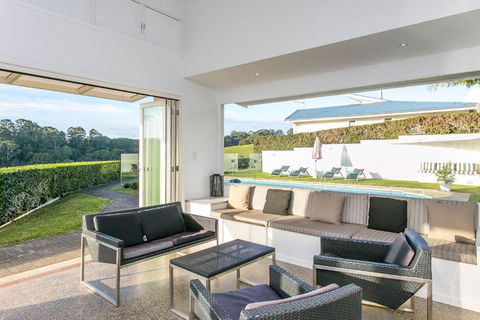A Perfect Stay - Byrons Brae - Kawana Tourism 4