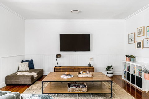 A Perfect Stay - Charlottes Web - Kawana Tourism 4