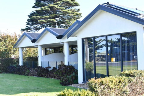A1 Motels And Apartments Port Fairy - Kawana Tourism 4