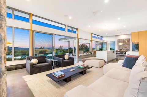 A Perfect Stay - The Springs - Kawana Tourism 2