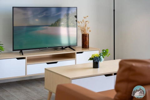 Aircabin - Rosebery - Lovely - 2 Beds Apt +Parking - Kawana Tourism 1