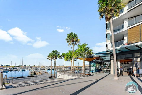 Aircabin - Shell Cove - Next To Marina - 2BR Apt - Kawana Tourism 0