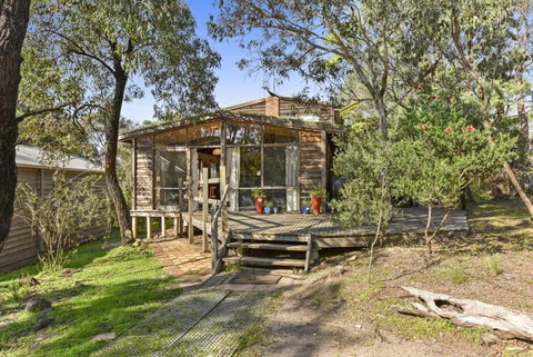 Aireys 15 - Kawana Tourism 0