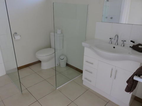 Airlie Beach Apartments - Kawana Tourism 4