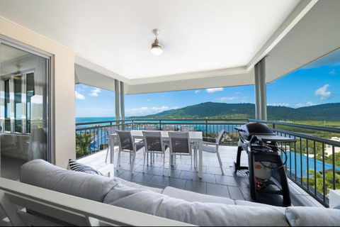 Airlie Beach Ocean Views & Resort Living @ 231 - Kawana Tourism 2