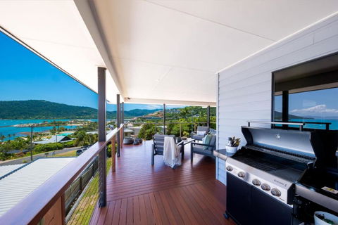 Airlie Oasis - Kawana Tourism 4